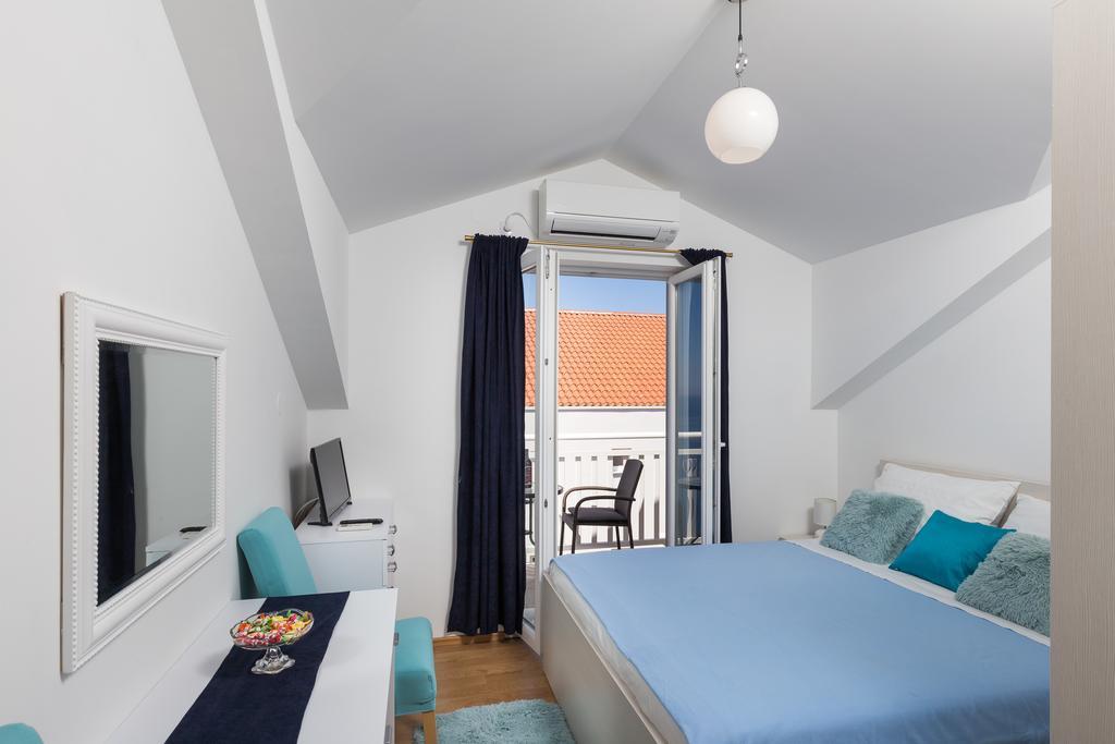 Apartman Lea *